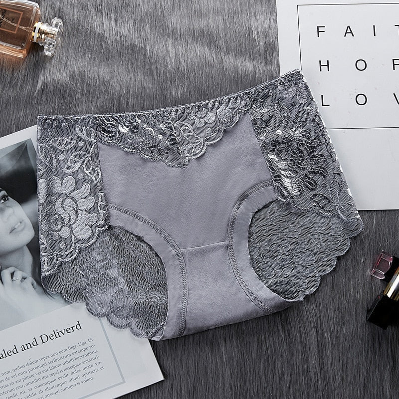 Culotte dentelle taille-haute