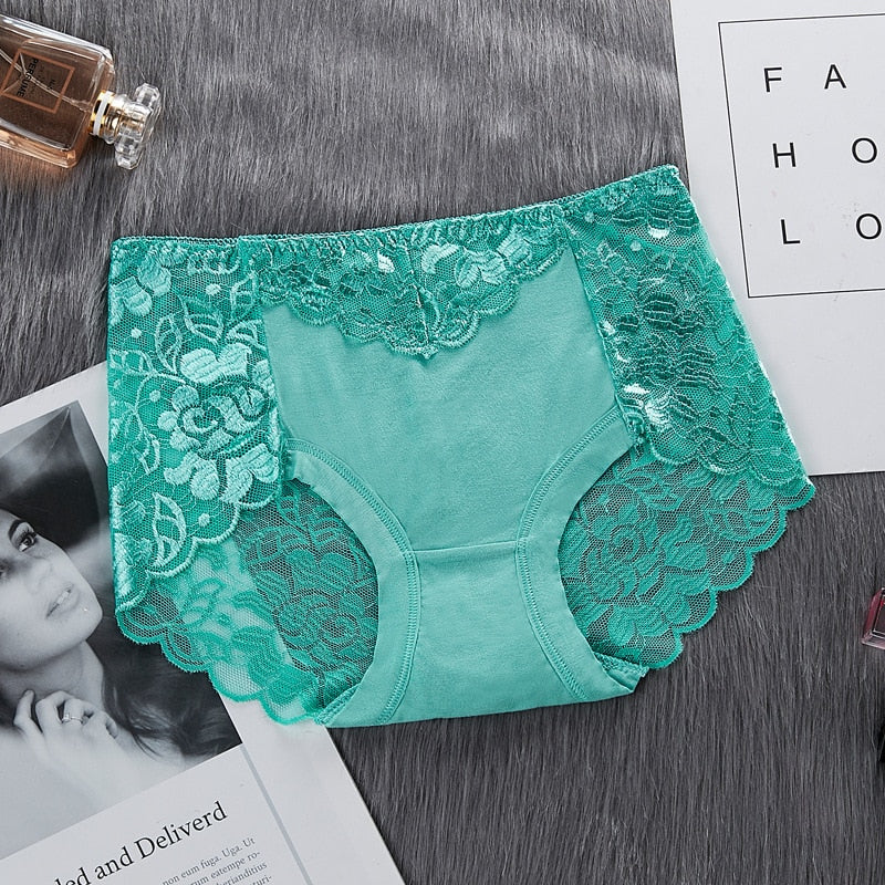 Culotte dentelle taille-haute